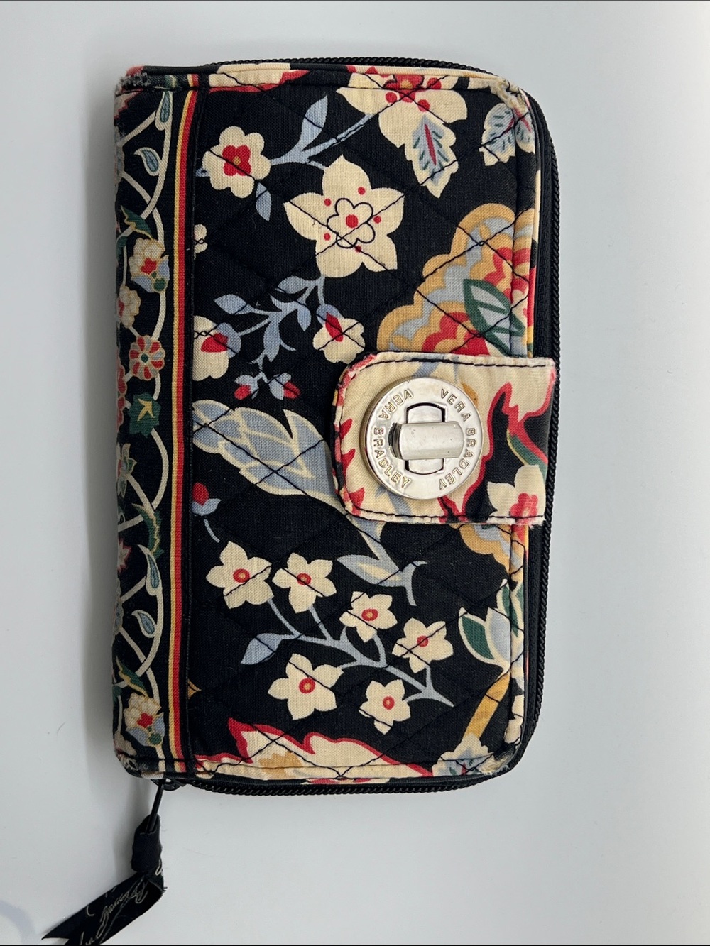 Vera Bradley Retired Versailles Black Floral Quilted Zip Wallet
